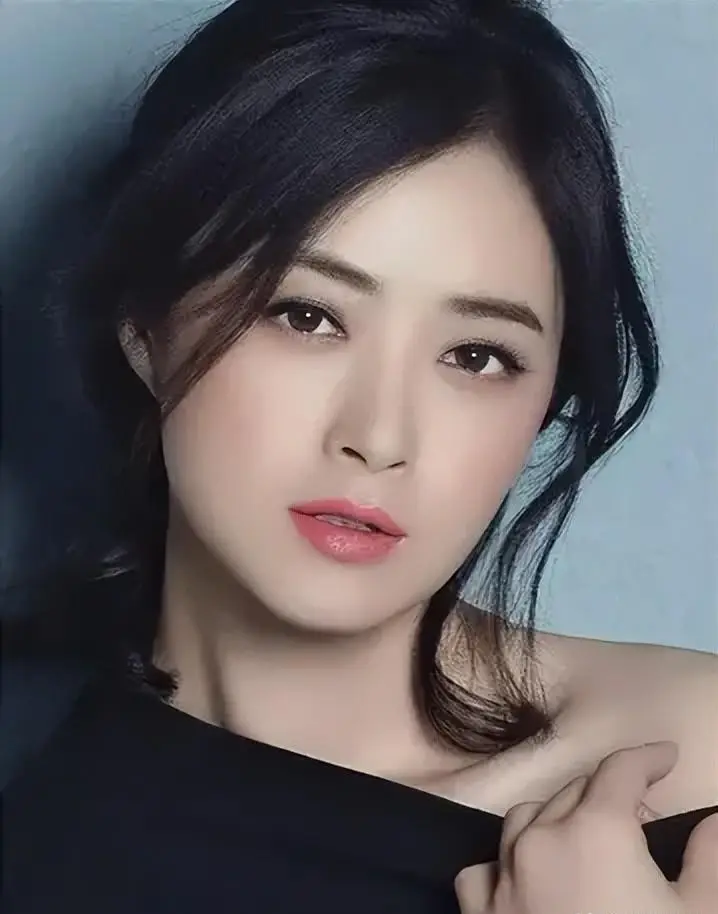 长得丑身材好明星_身材好的女明星_娱乐圈长得很像的明星