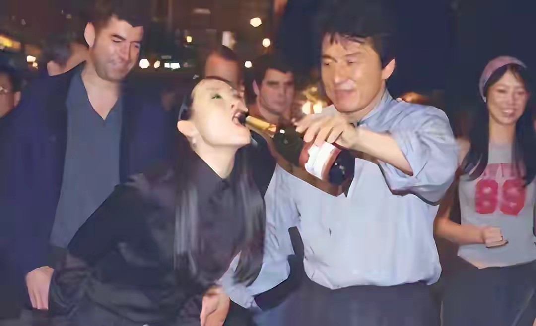 不屑于进入娱乐圈_短剧演员遭遇真相_娱乐圈内幕曝光