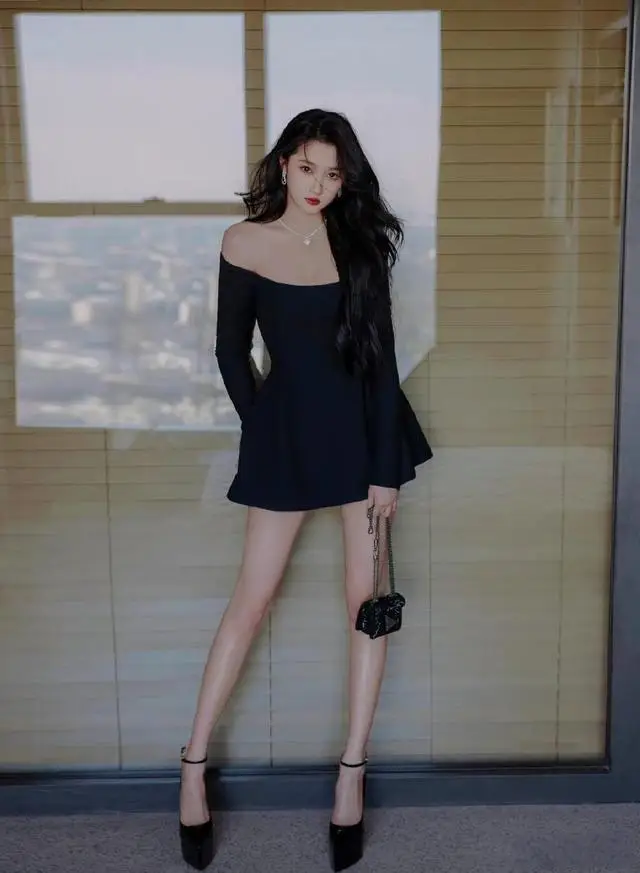 8位小个子女星，鞋子不能低于10cm，接吻得踩箱子、不能拍远景