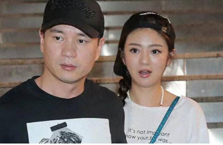 安以轩老公负债300亿_安以轩婚姻变化_安以轩进娱乐圈时间